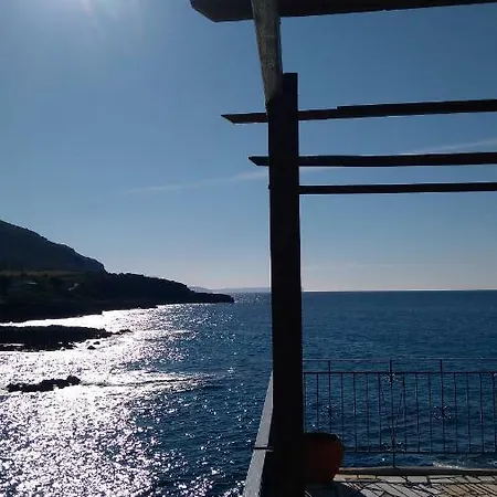 Wheelhouse Trachila Mani Hébergement de vacances *