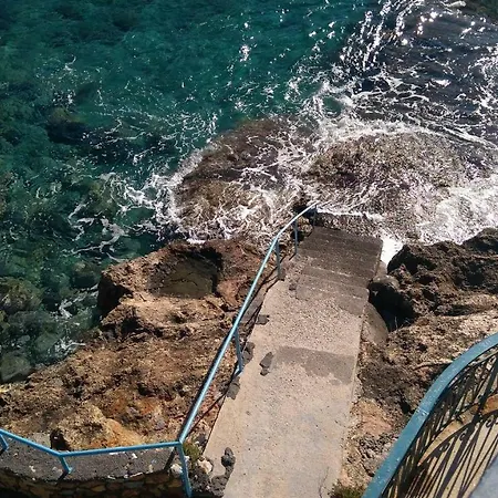 Wheelhouse Trachila Mani Tatil Evi